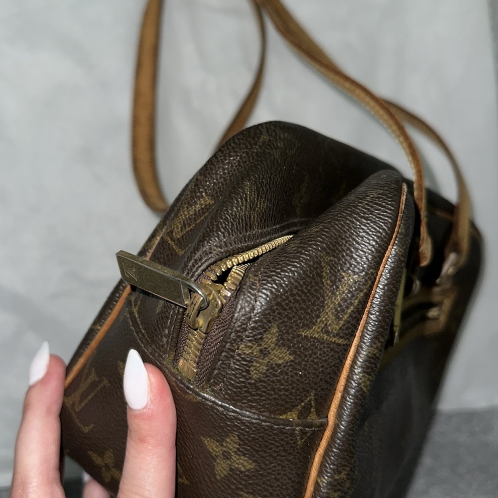 Louis Vuitton Cite MM monogram shoulder bag - Picture 7 of 11
